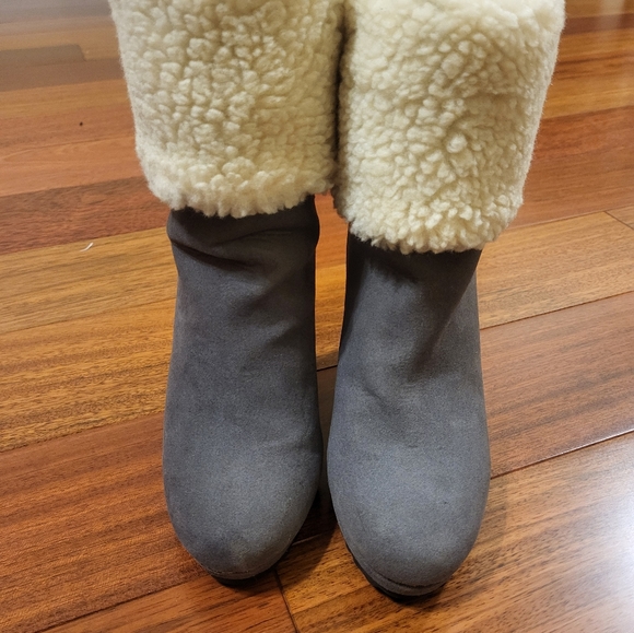 Just Fab Cameron Sherpa Wedge Boots - Picture 6 of 10